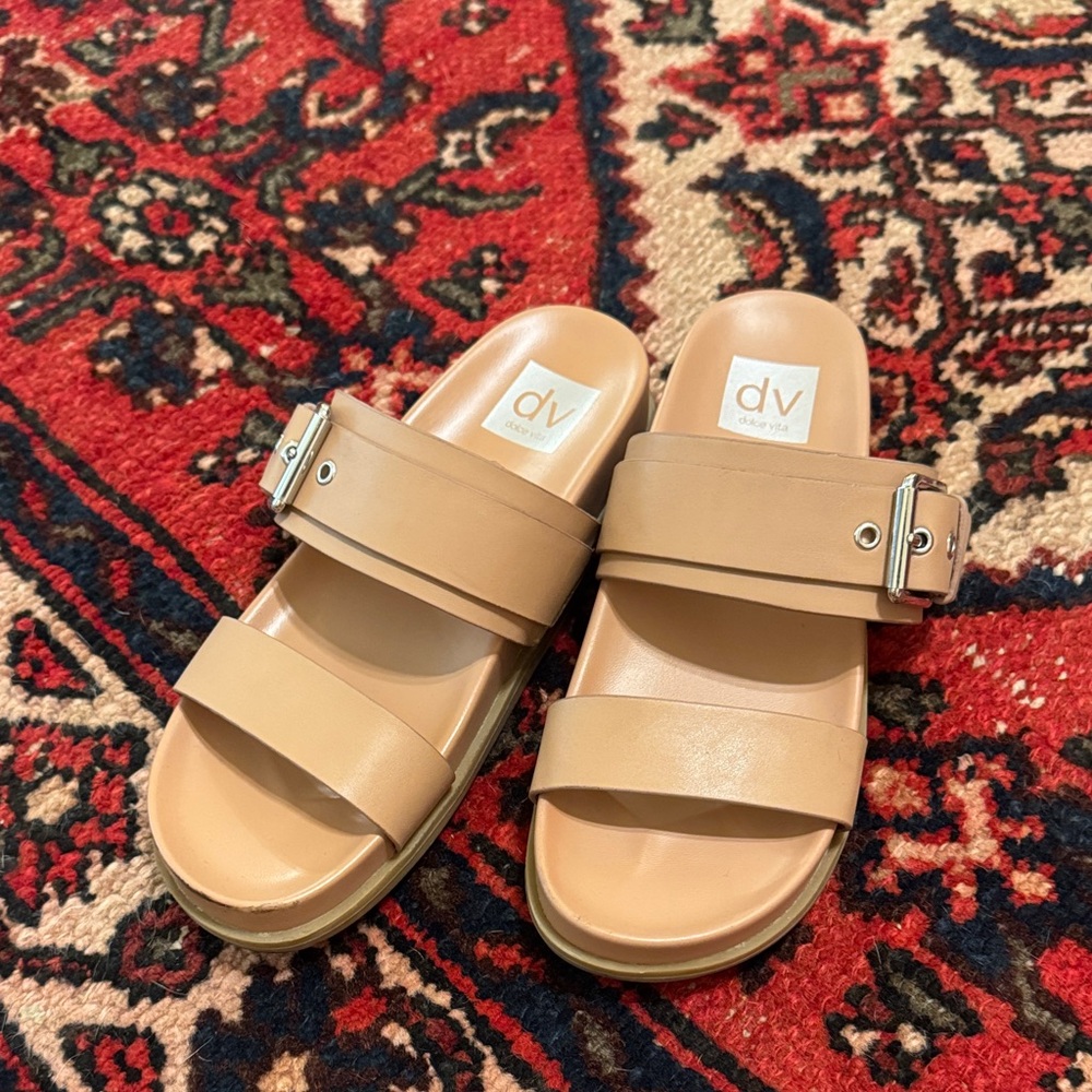 DV by Dolce Vita Women's Beige Slide Sandals